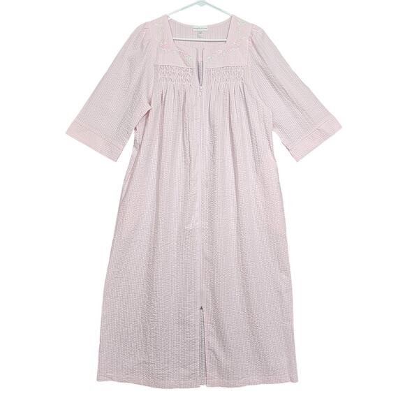 Miss Elaine Robe Long Zip Up Embroidered Seersucker Robe Pink Size Small - Picture 1 of 9